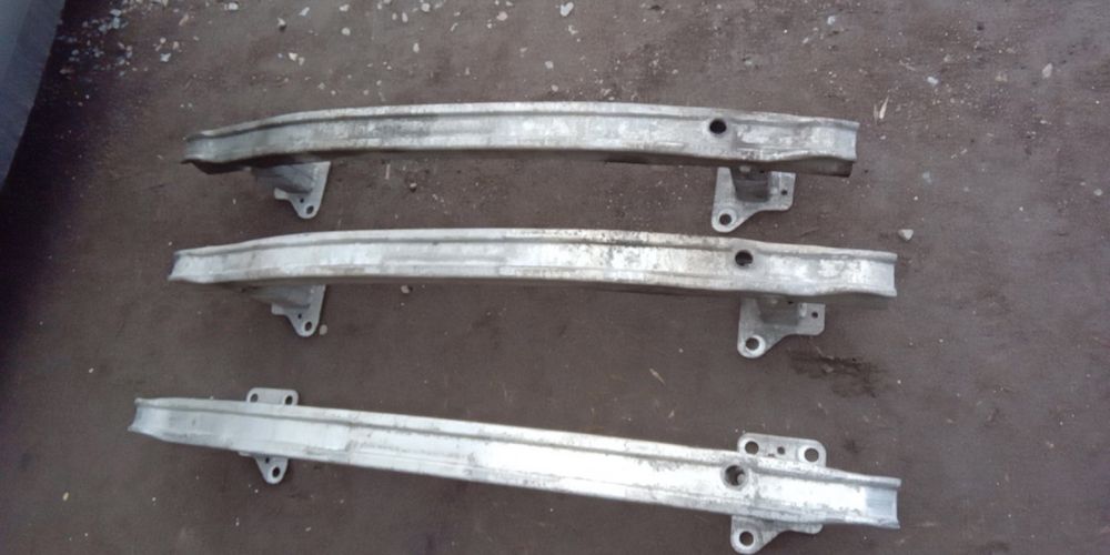 Усилитель Підсилювач Бампера Рено Сценік 2 Renault Scenic 2 Megane 2