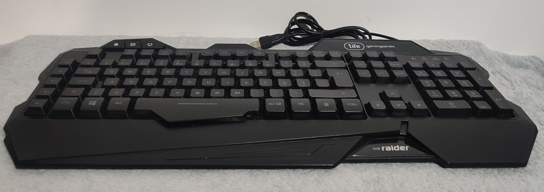 Teclado Gaming GKB Raider