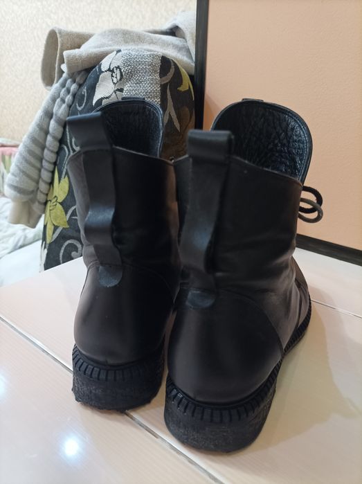 Черевики демісезонніі шкіряні 36 розмір