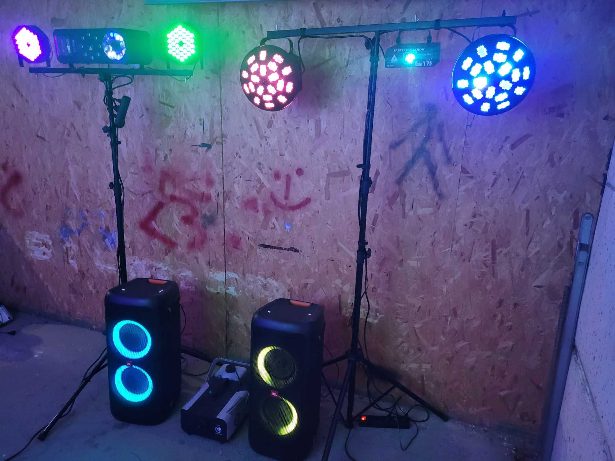 Wynajem nagłośnienia: JBL PartyBox 300 + oświetlenie + wytwornica dymu