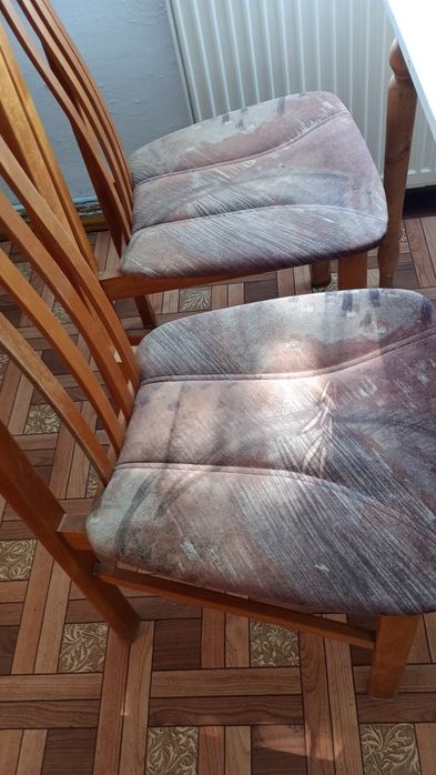 Sprzedam stół i krzesła