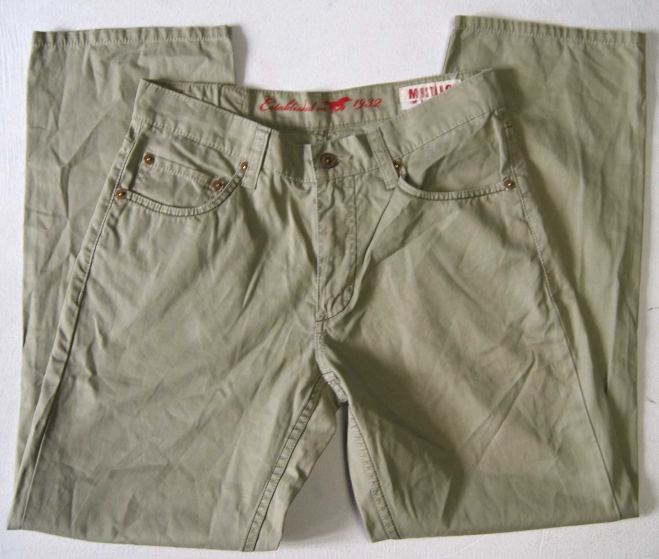 MUSTANG W30 L32 PAS 84 spodnie męskie proste