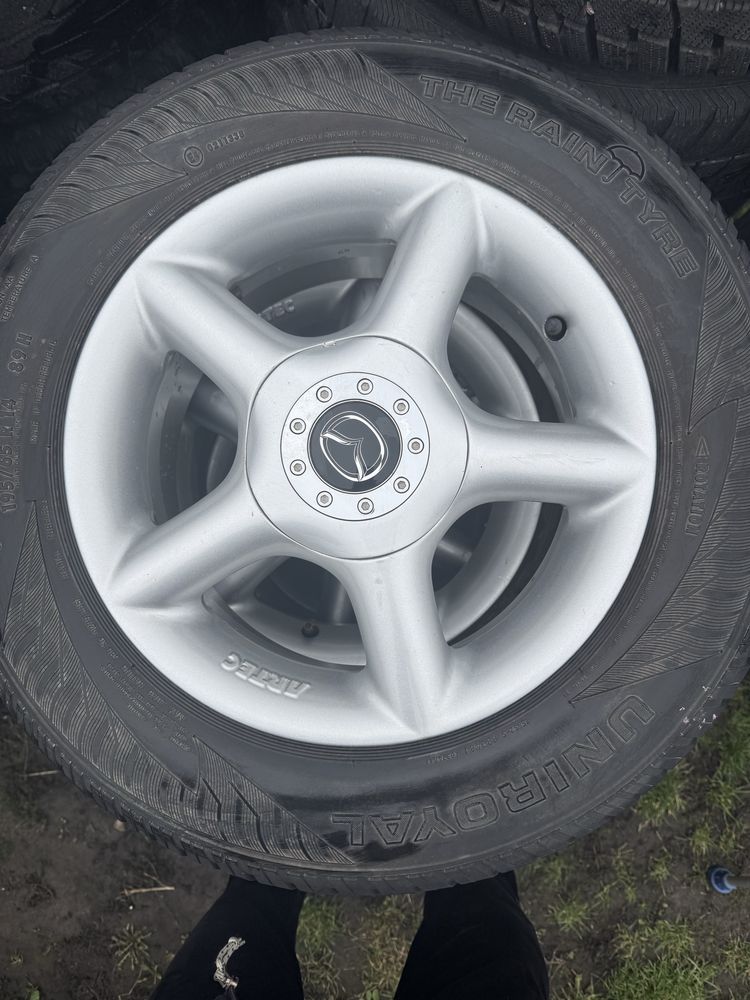 Оригинал диски  Mazda  r14 5/114.3 с резиной 195/65