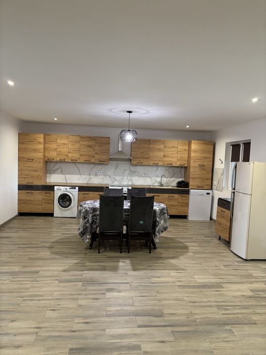 Оренда 1/2 будинку м Чернівці   вул Сторожинецька- Марморозька