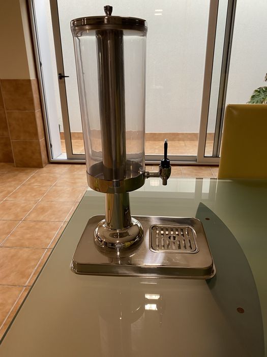 Dispensador de bebidas