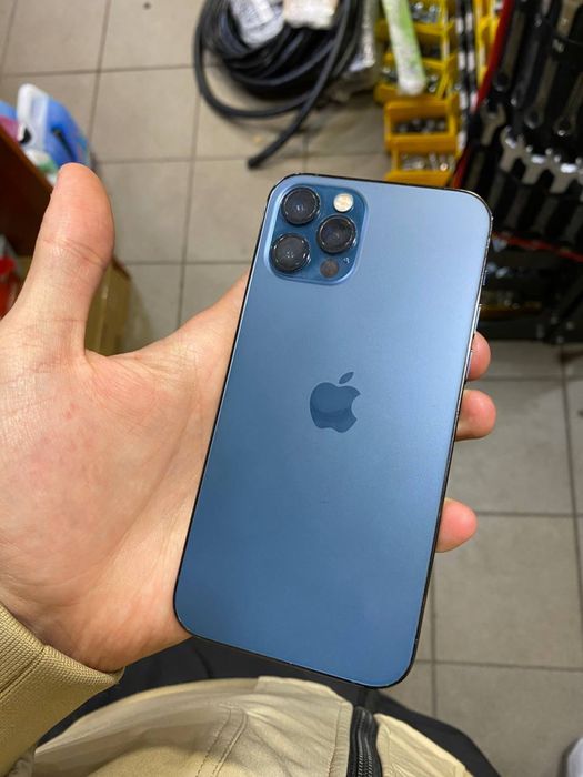 Продам Айфон 12 про 128гб