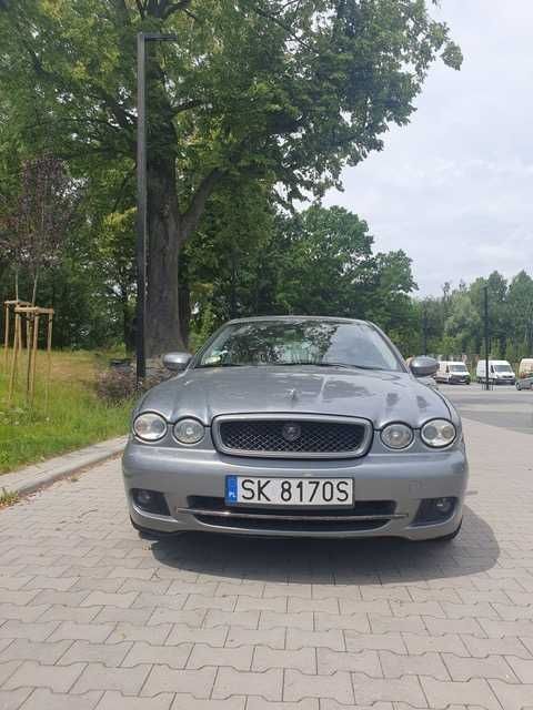 Wyjątkowy Jaguar X-Type 3.0 V6 AWD (Wersja Amerykańska) – Rocznik 2004