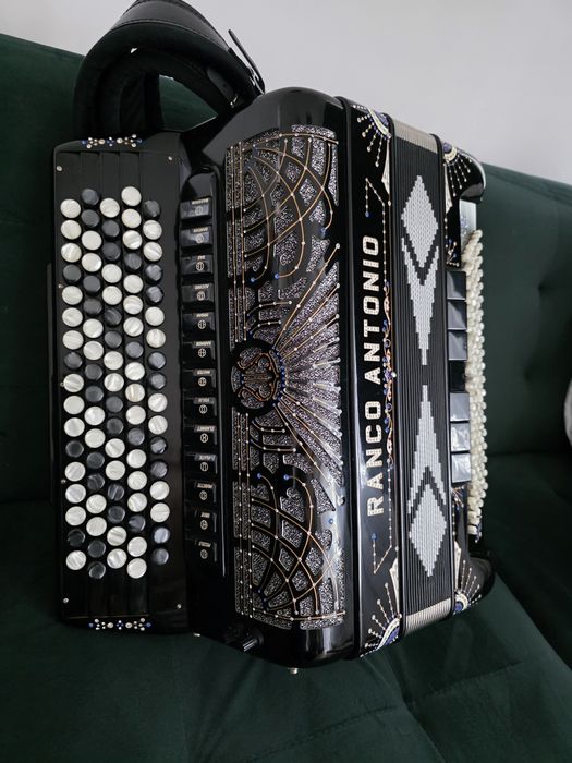 Sprzedam akordeon guzikowy ranco antonio