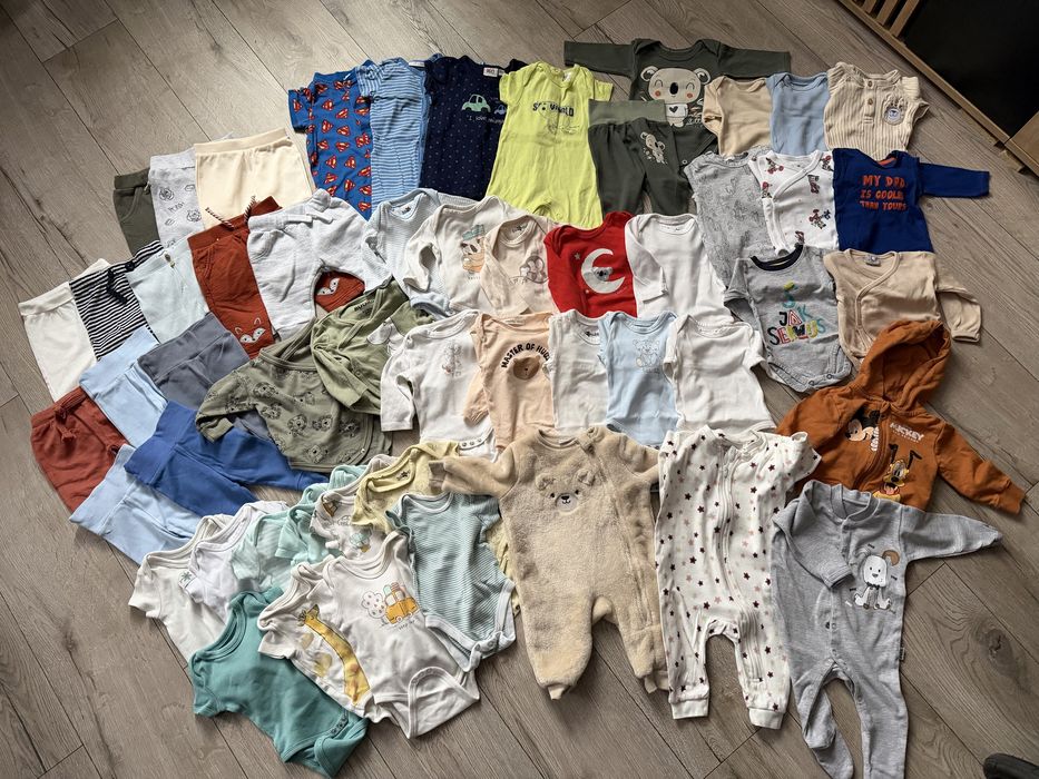 Duża paczka ciuchów dla chłopaka rozmiar 62