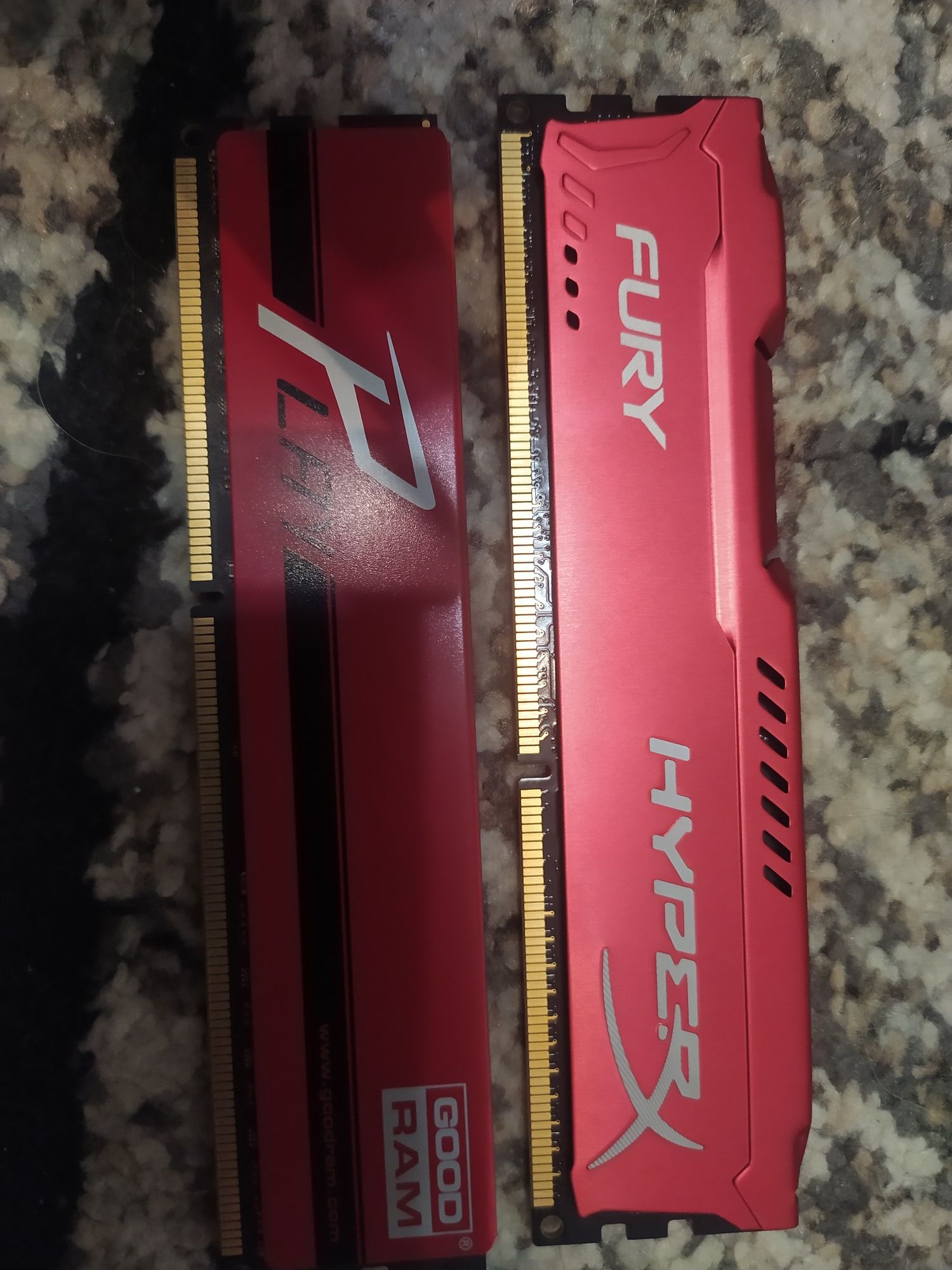 Pamięć ram 8GB oraz 4GB DDR3