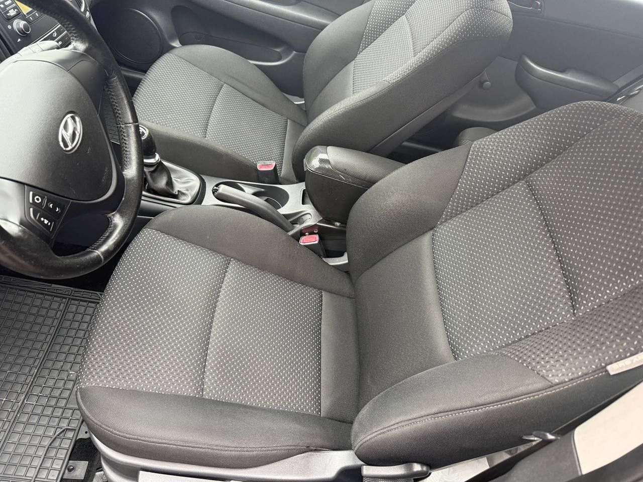Hyundai i30 1.6 crdi 90