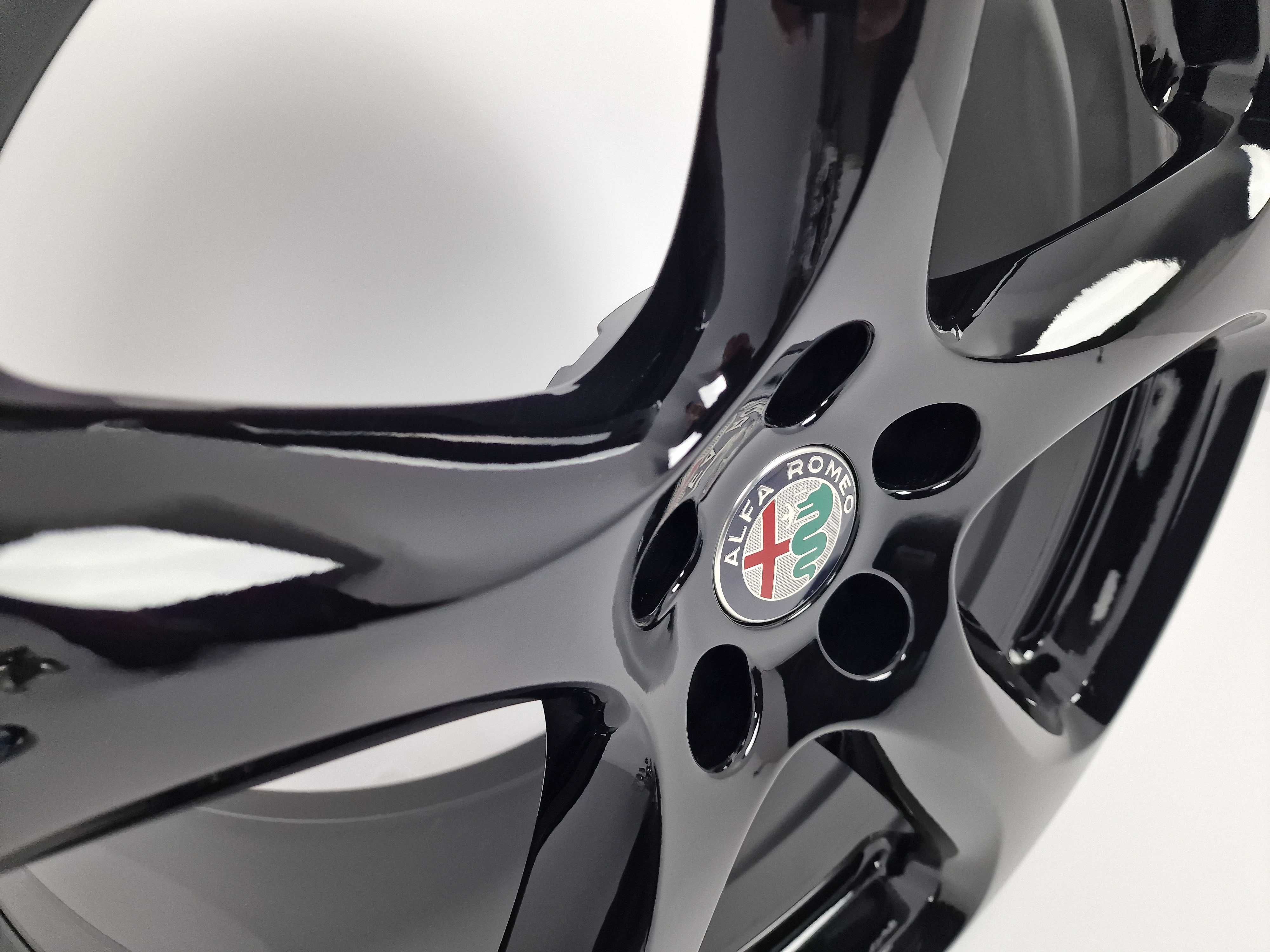 NOWE Oryginalne Felgi Alfa Romeo 18 Giulia Stelvio Giulietta 159 Brera