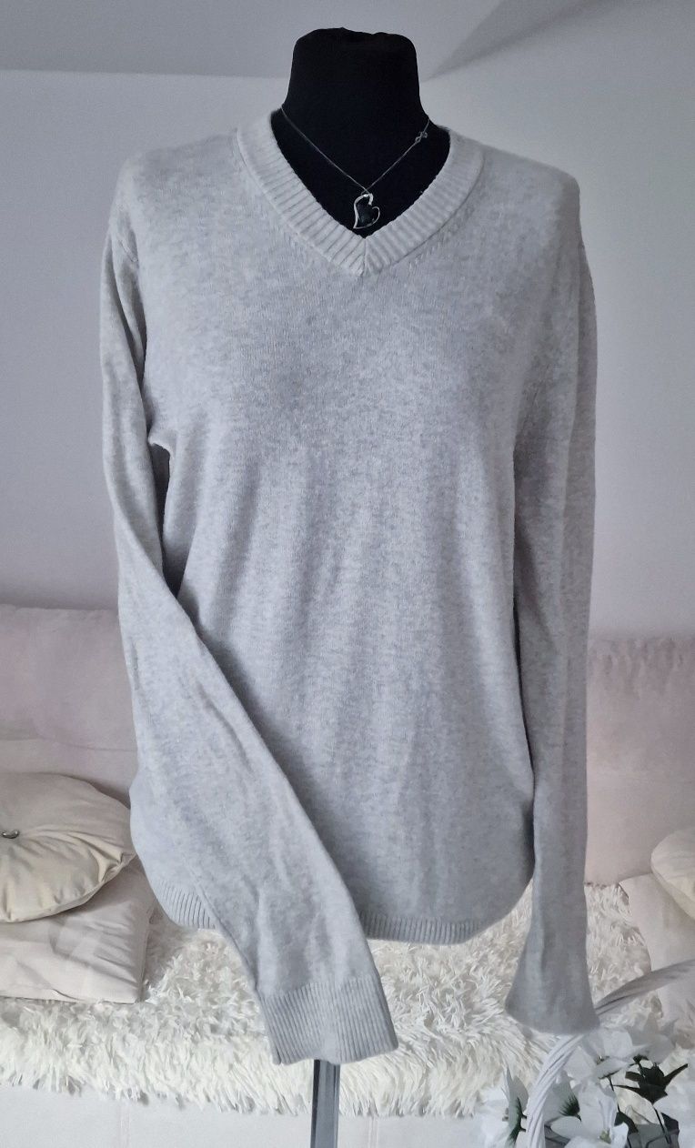 Sweterek z kaszmirem" Abercrombie ."