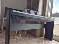 Piano Digital Yamaha P-45 com mesa original