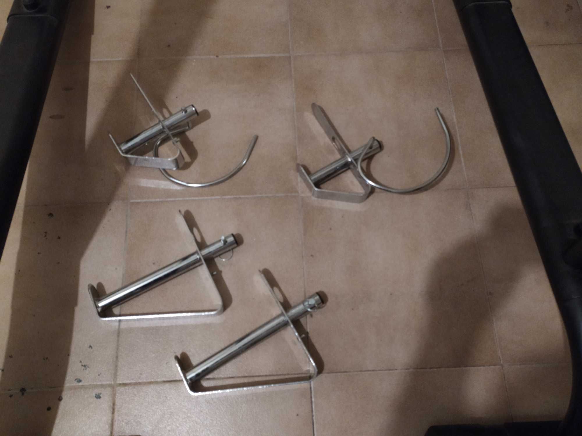 Rack Domyos para Agachamento e Supino com 4 J-Hooks (Desmontável)