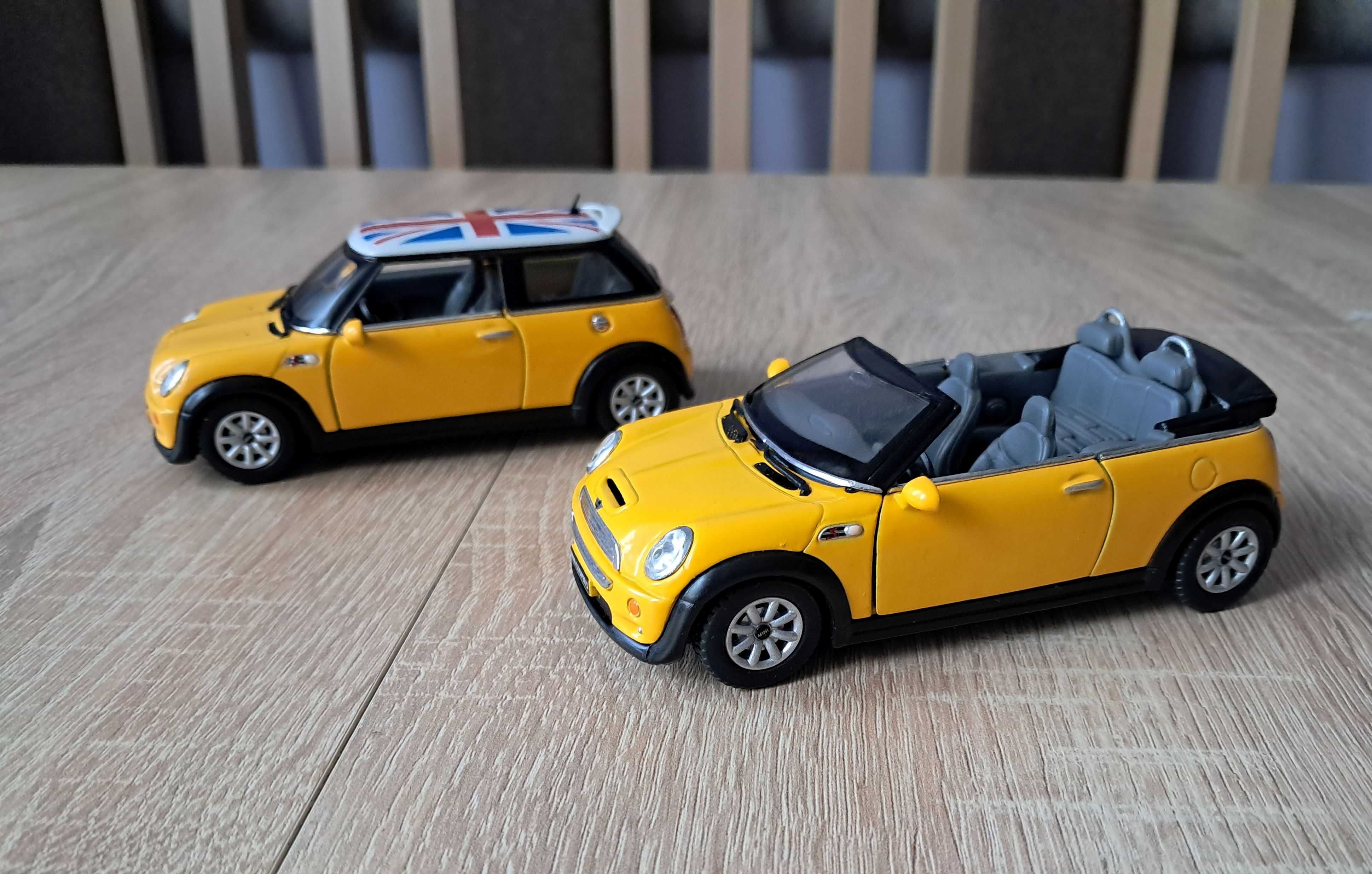 Zestaw dwóch pięknych modeli Mini Cooper S firmy Kinsmart.