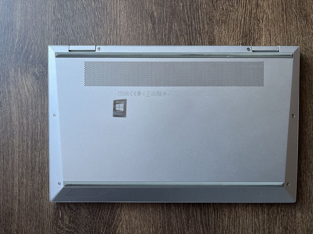 HP EliteBook 1030 x360 G8 512GB 16GB RAM