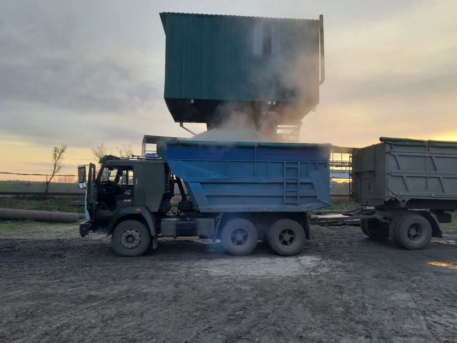 Вантажні Перевезення зернових культур Доставка