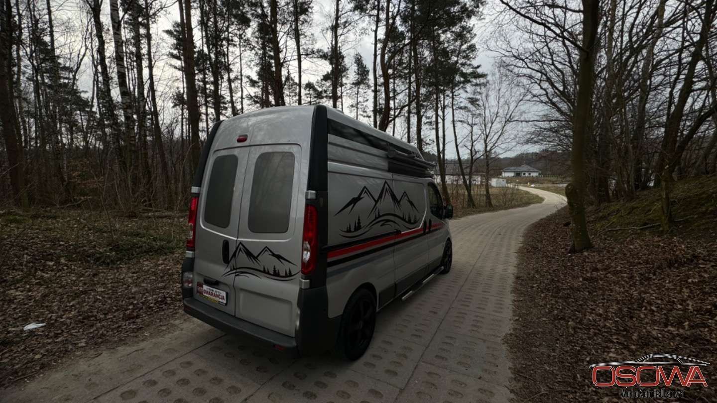 Renault Trafic Kamper 2.0dci klima kuchenka zlew łóżko WC tv przetwornica 230 long