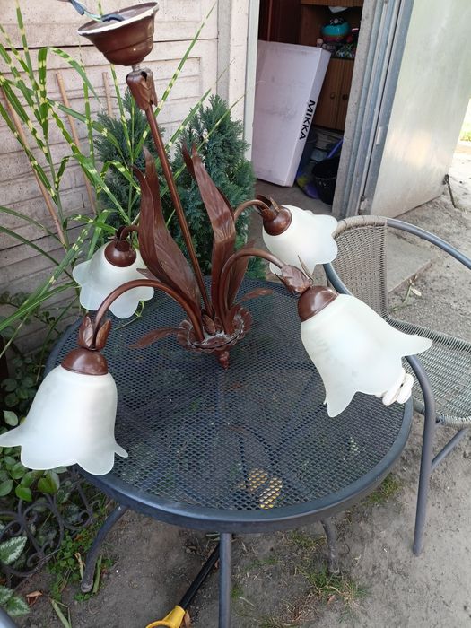 Lampa wisząca do salonu