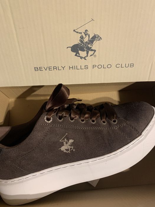 Жіночі кросівки поло