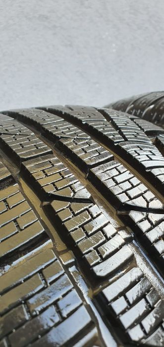 225/50/17 Pirelli para zimowe jak nowe Demo