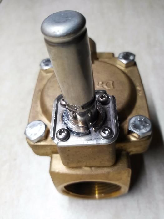 Продам электромагнитный клапан Danfoss EV220B 40 1,1/2 дюйма