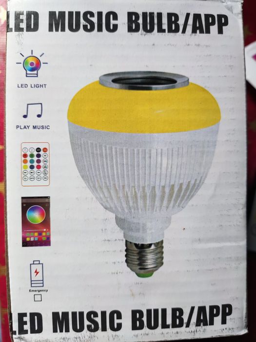 Lâmpada Led RGB com coluna wireless Bluetooth