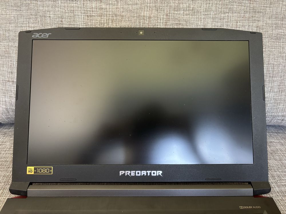 Laptop Acer Predator G3-572 (i7-7700HQ, NVIDIA 1050Ti, 16RAM, 512SSD)