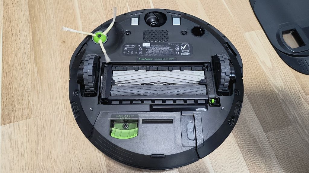 Робот-пилосос миючий iRobot Roomba combo i8 plus