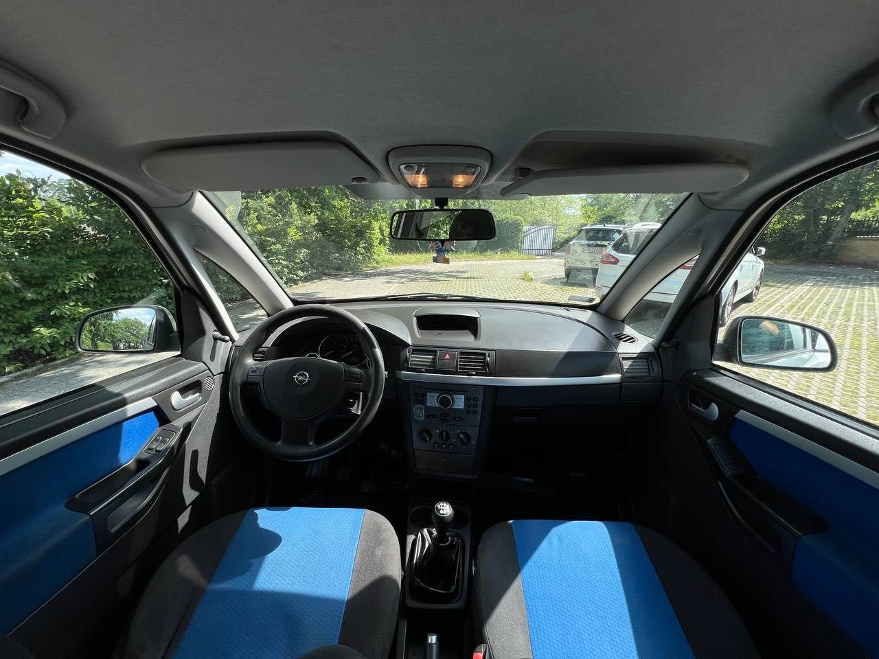 Opel Meriva zadbana klima ekonomiczne auto