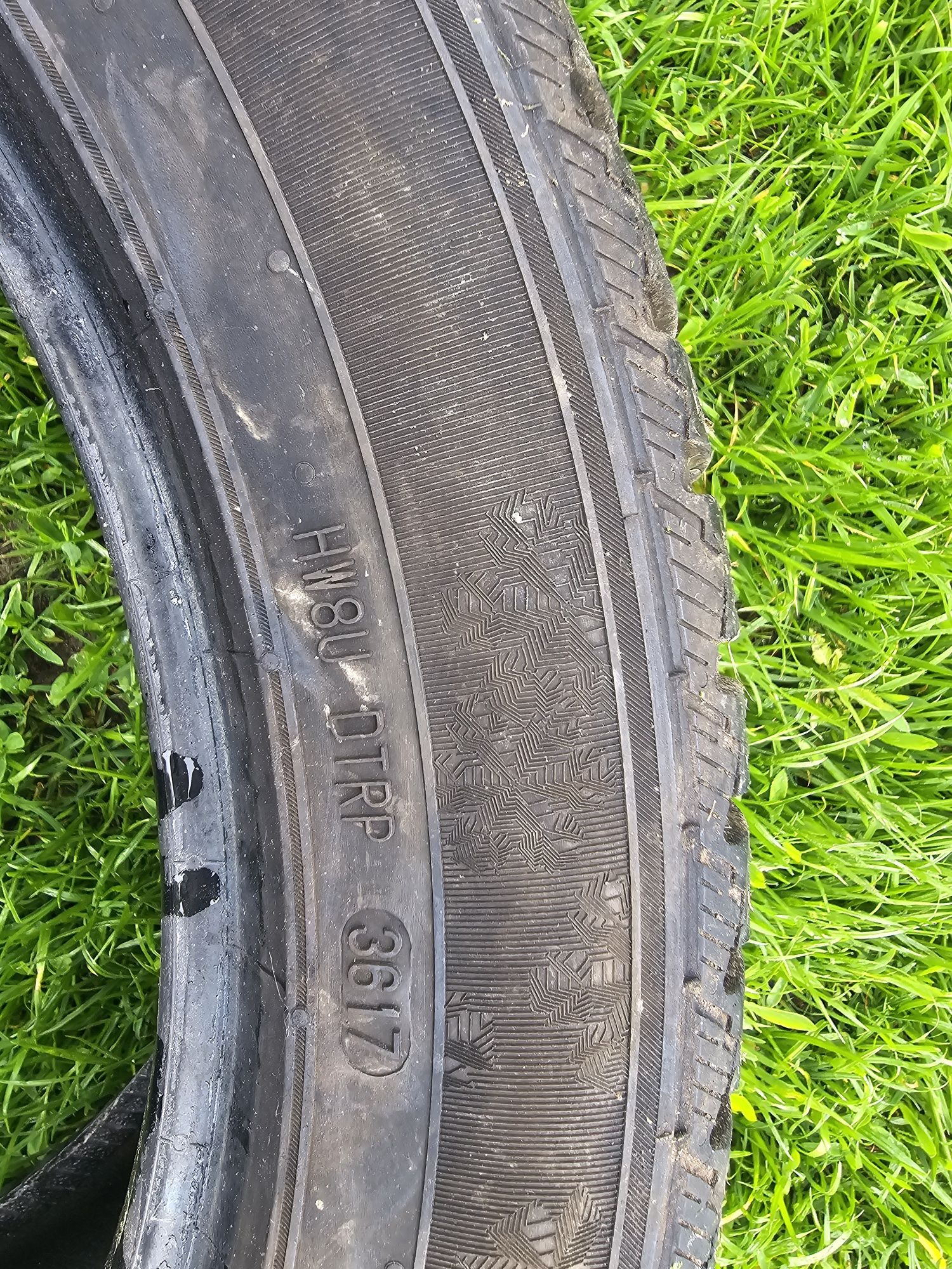 Opony zimowe 245/45r18