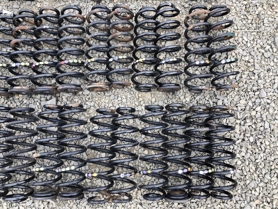 Задние пружини Passat B6 задні пружини Пассат Б6 седан універсал