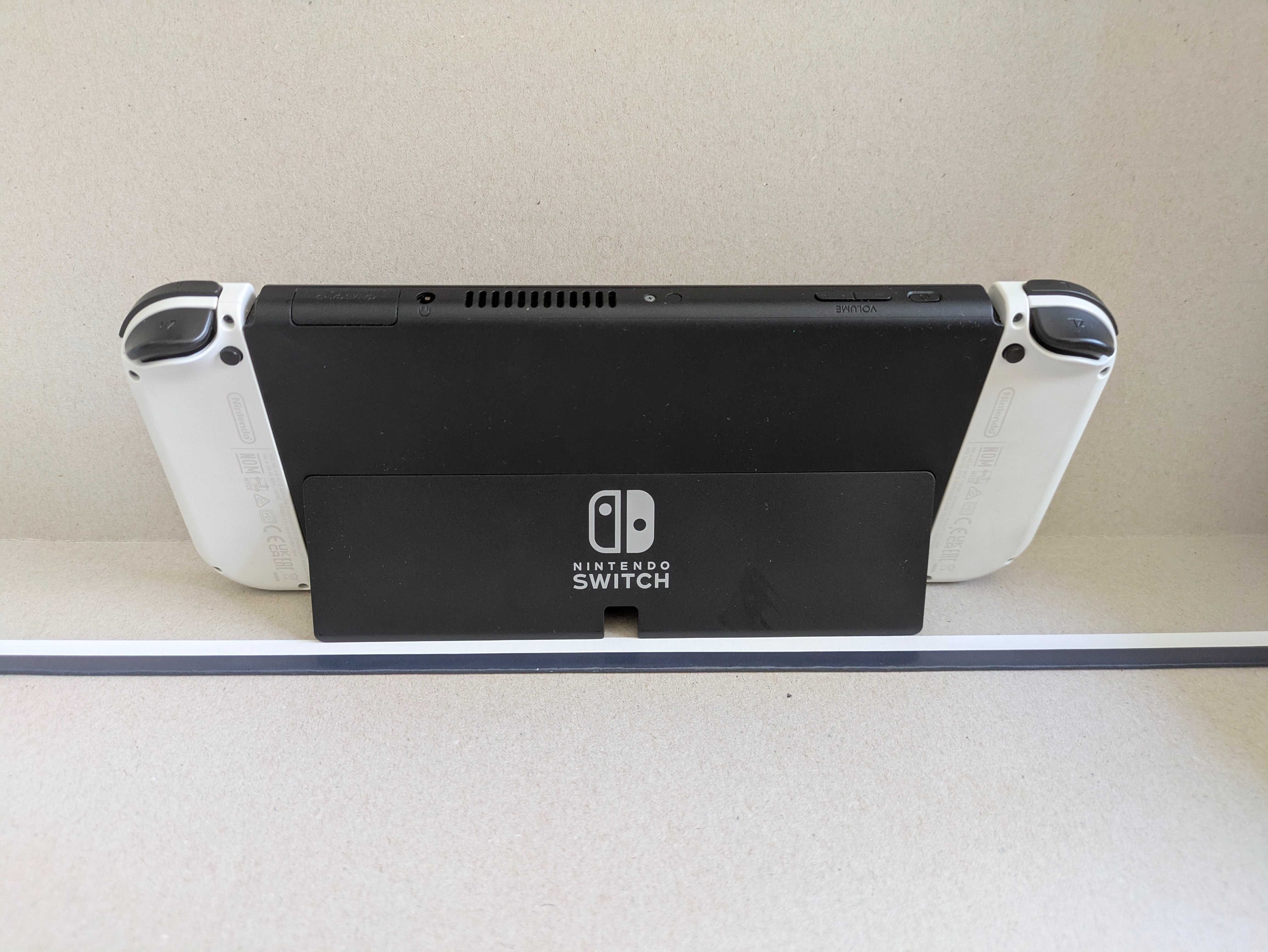 Nintento Switch OLED + Volante e Pedais Turbo CUP FT7012 (pouco usado)