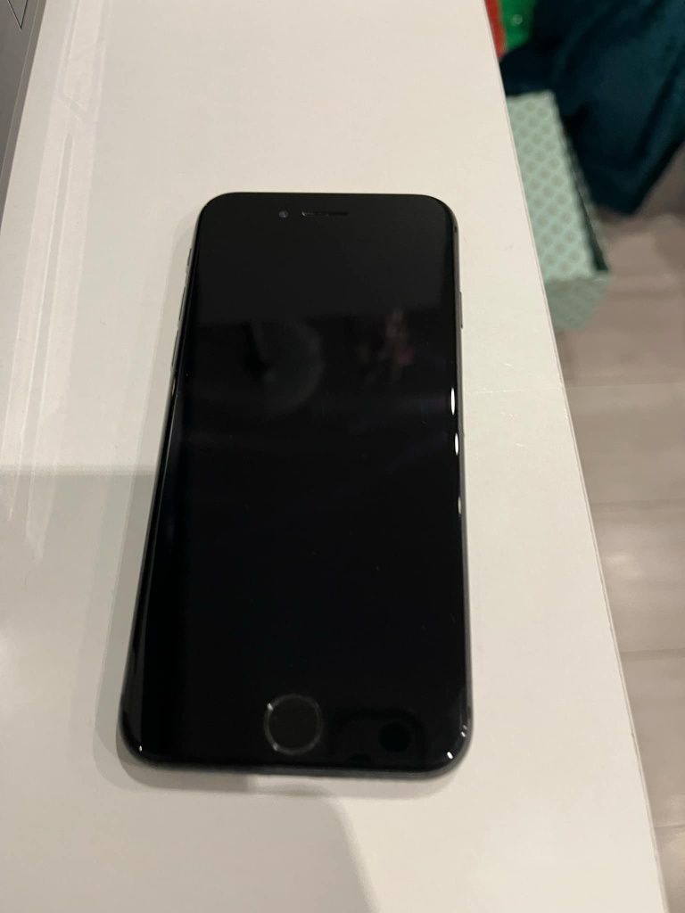 iPhone 8 256 GB plus gratisy