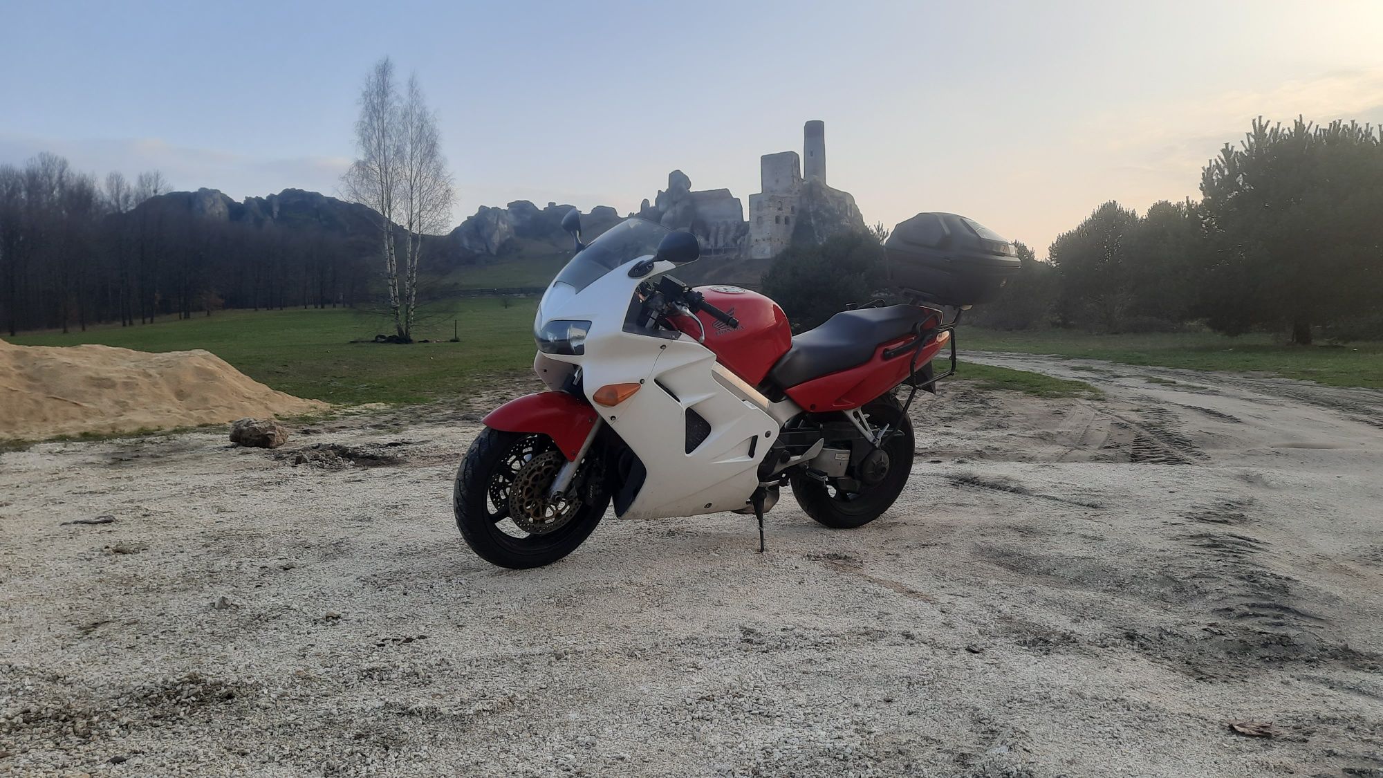 Honda vfr 800 fi rc46 1999r 3 kufry cbs dual zamiana V4