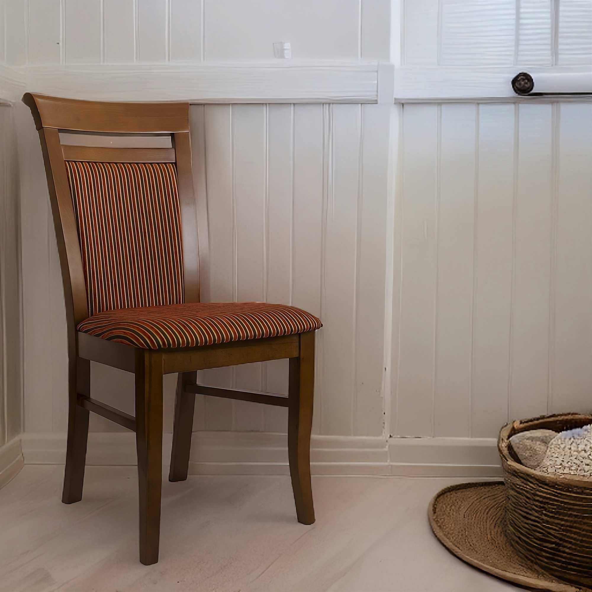 Stylowe krzesło K61 Turek drewniane tapicerowane