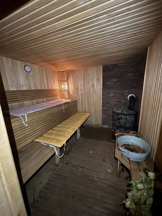 Сдам 3-этажный дом на берегу Днепра