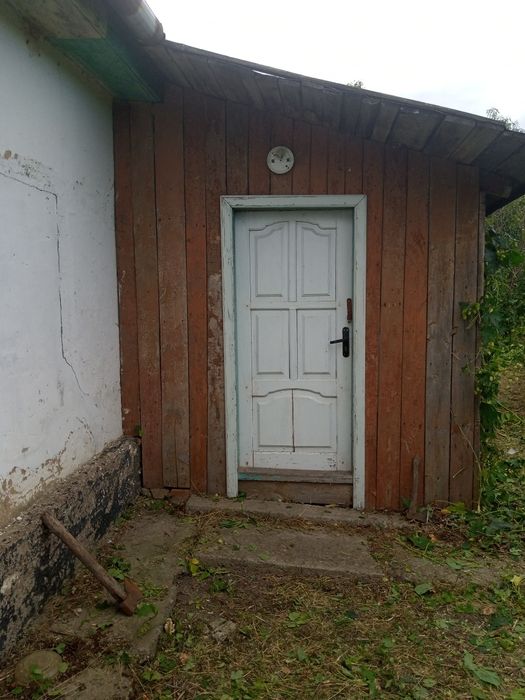 Продається будиночок біля лісу