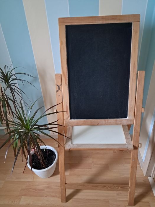Магнітна доска, мольберт для малювання