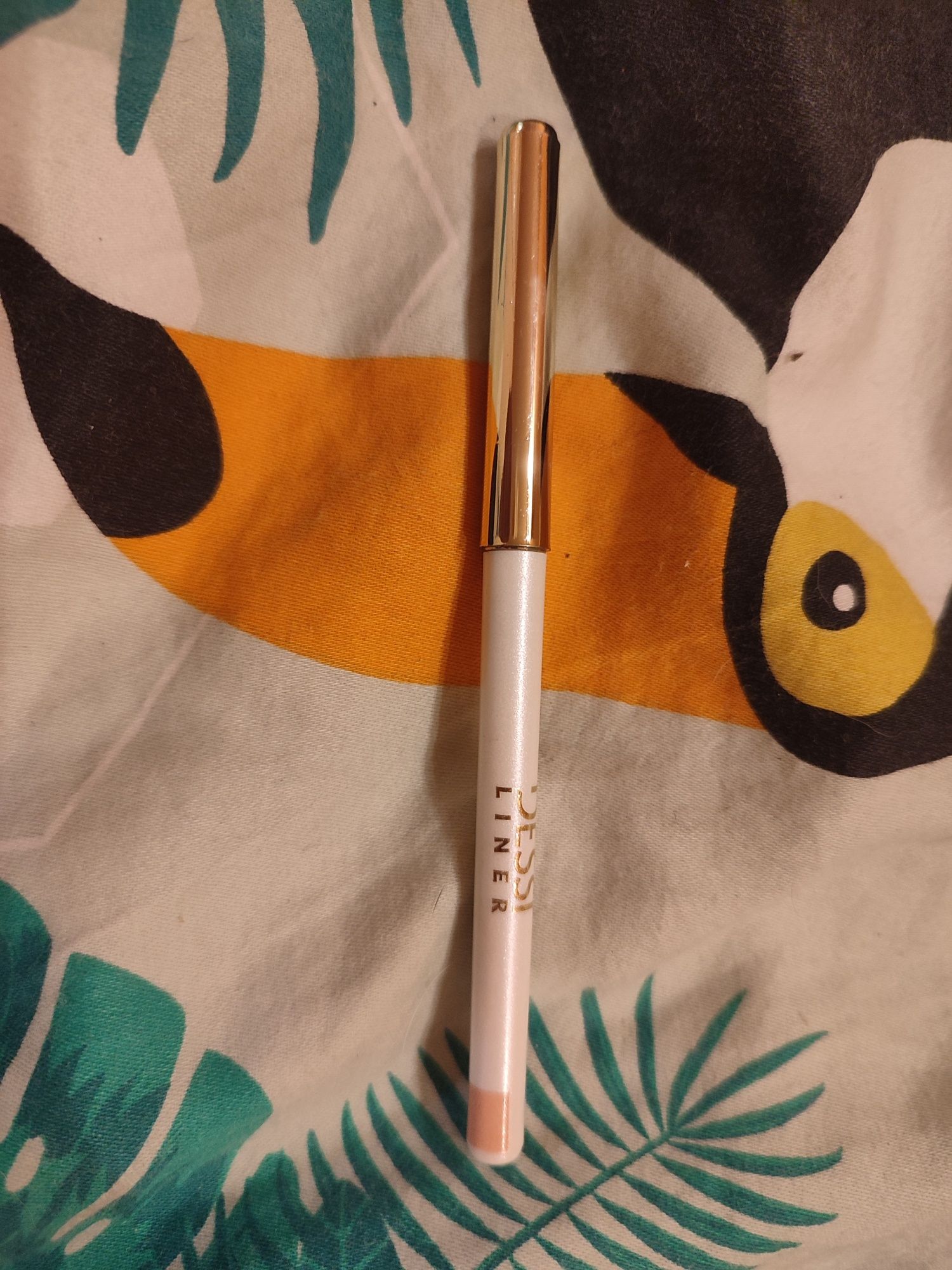 Konturówka dessi cosmetics numer 17 raz użyta cena ostateczna