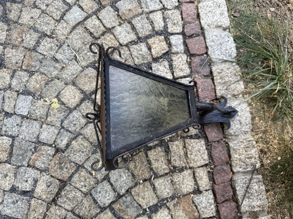 Lampa żeliwna czarny