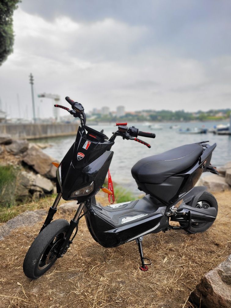 Mota eletrica top e a andar bem