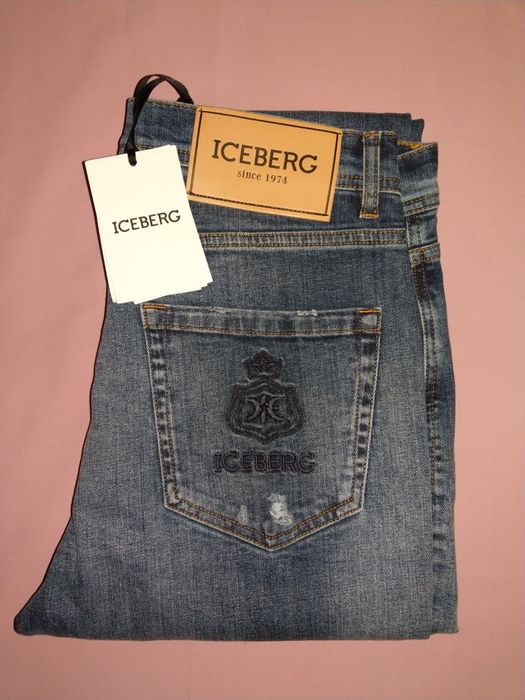 Wyprzedaż spodnie męskie ICEBERG.