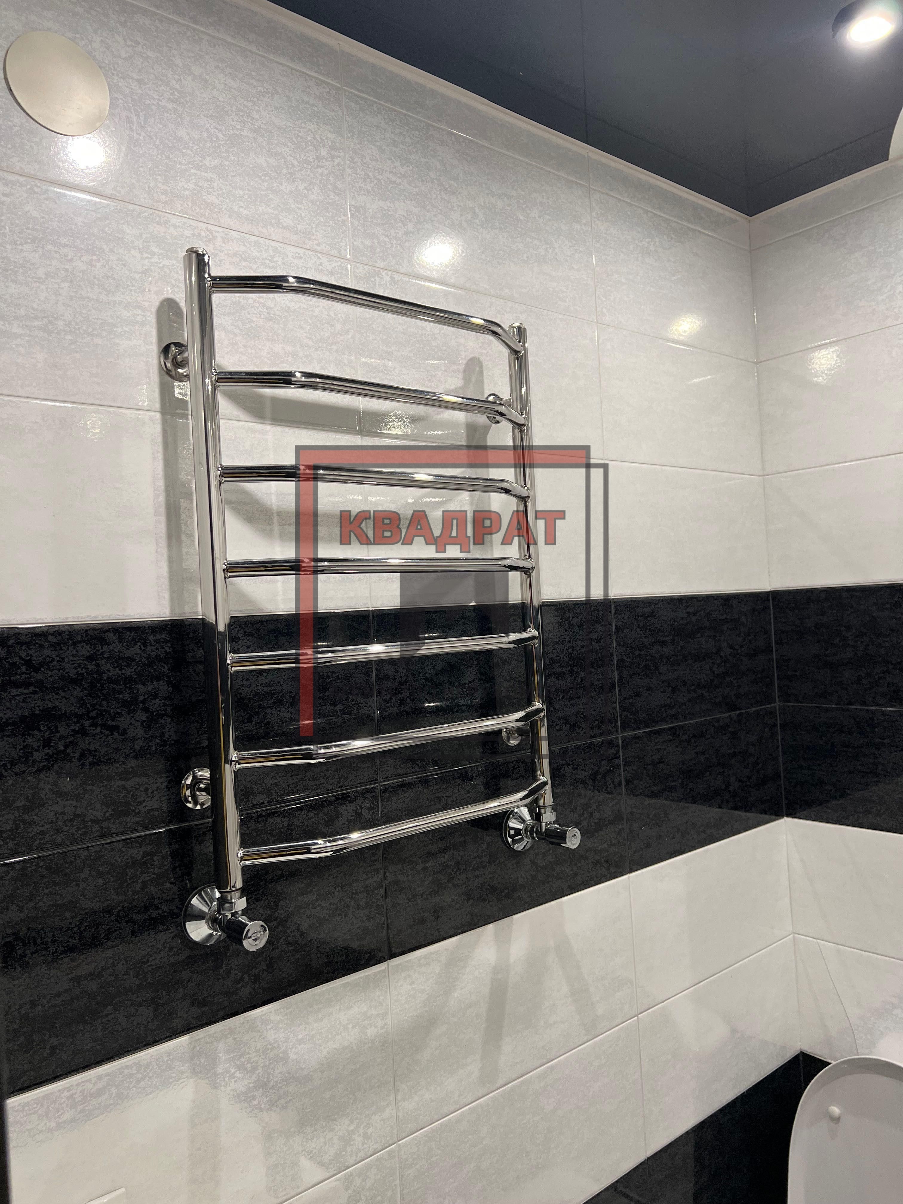 Продам 1/2 будинку / код 4053