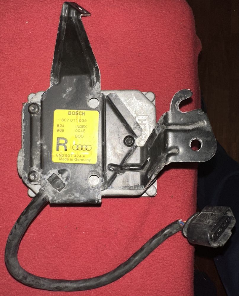 Farol Xénon Audi TT  Direito BOSCH (Completo Imaculado]