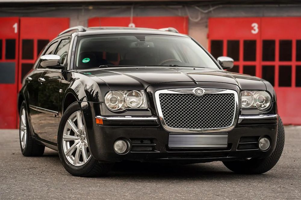 Chrysler 300C 300C LIFT 2009 3.0CRD 218KM czarna skóra xenon nawigacja