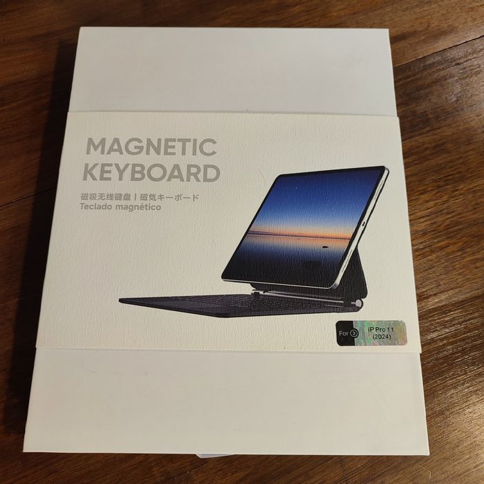 Magnetyczna klawiatura z etui do iPad Pro 11" (2024) – Dux Ducis