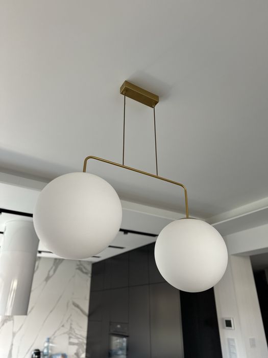 Lampa wisząca złota żyrandol złoty RAMKO RETRO W-2 klosz szklany kulka