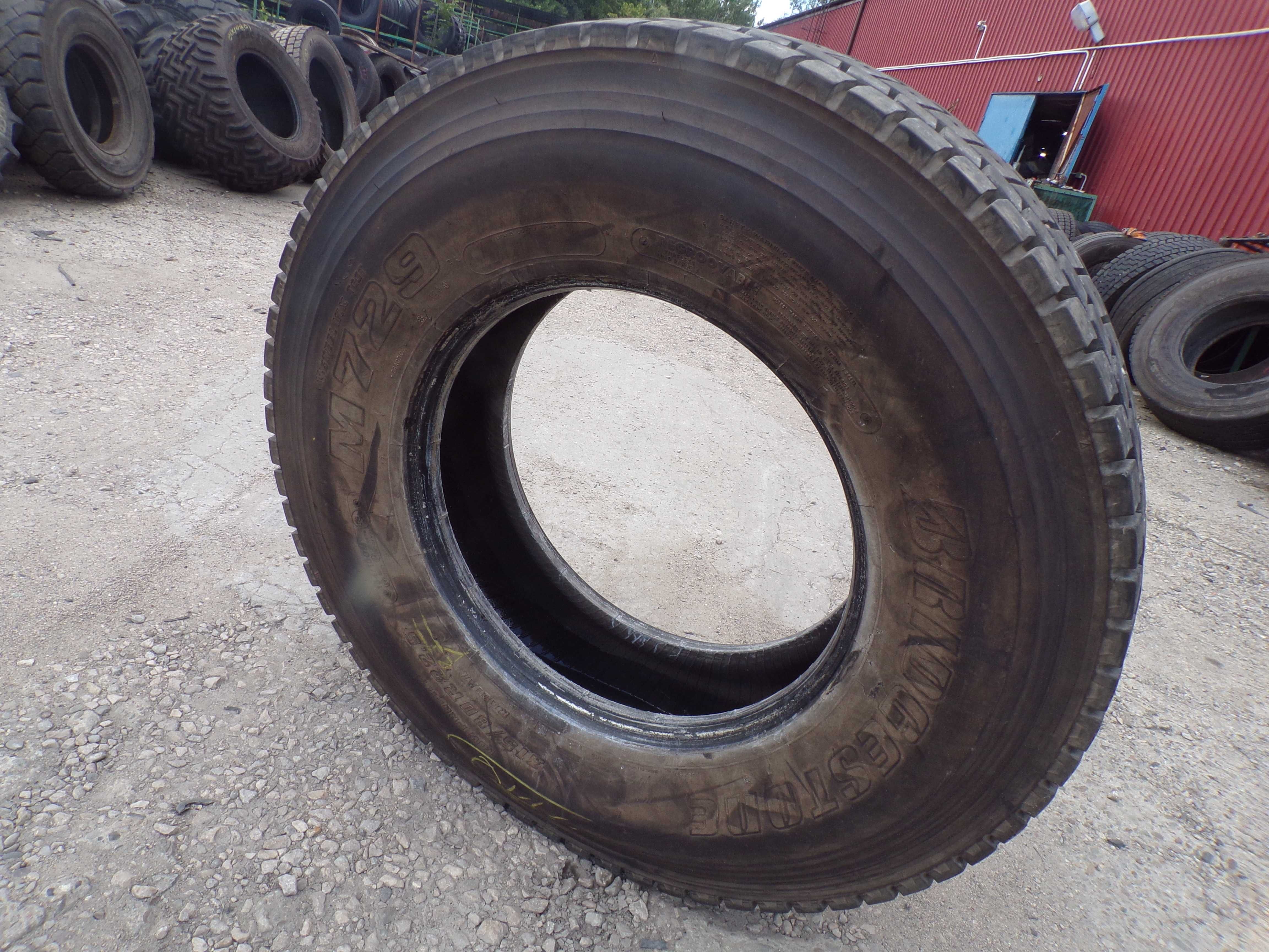 opona 315/80R22.5 BRIDGESTONE M729 (1000 netto)